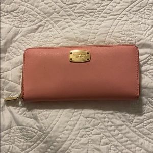 Micheal Kors Pink Wallet